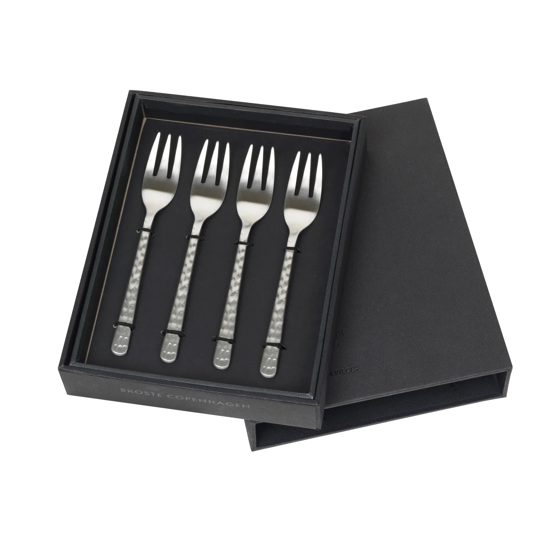 Hune cake fork 4-pack, brushed satin hammered Broste Copenhagen