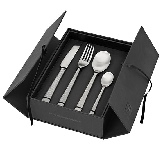 Hune cutlery 16 pcs - Brushed satin hammered - Broste Copenhagen