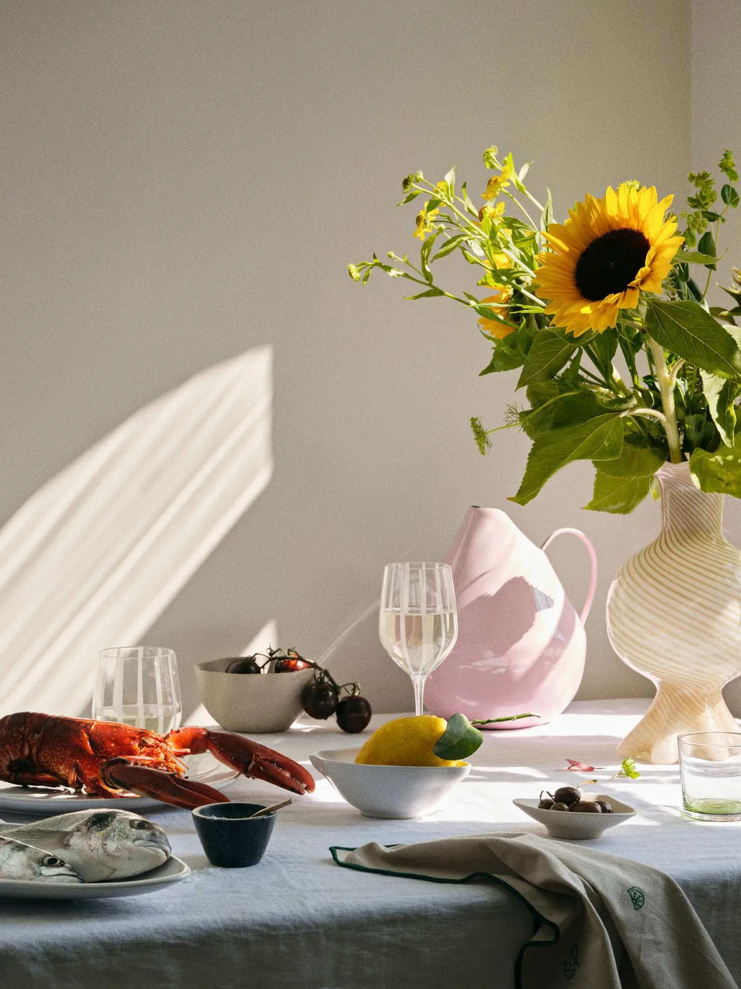 Mella vase 30 cm, Taupe sand-off white Broste Copenhagen