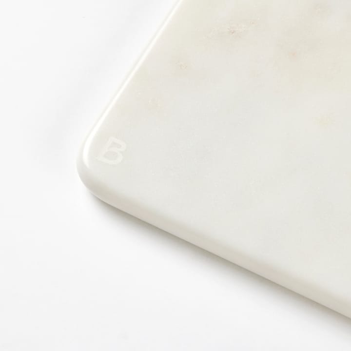 Olina cutting board 14x31 cm - White marble - Broste Copenhagen
