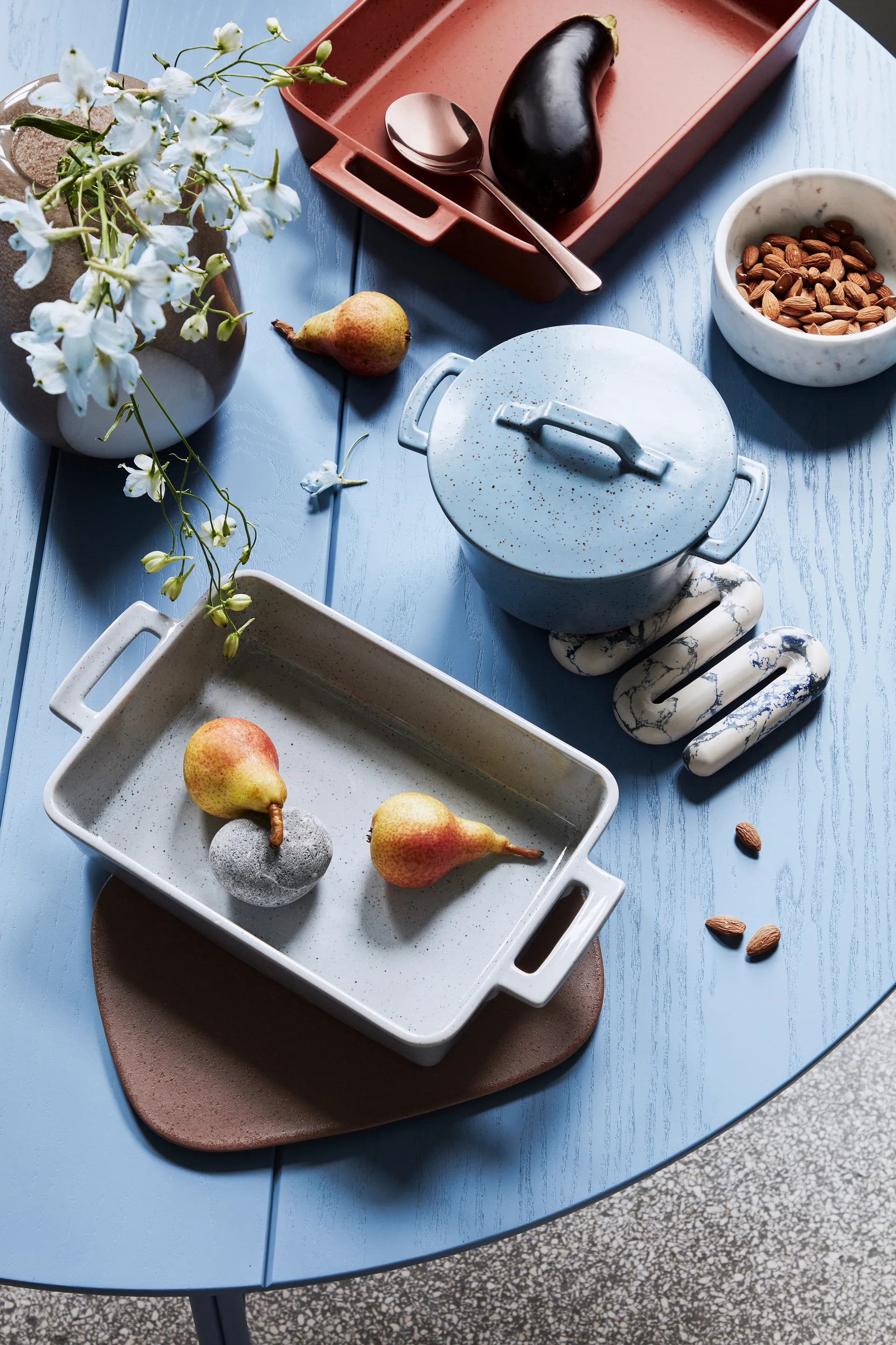 Orla trivet 14x25 cm, White-spectrum blue Broste Copenhagen