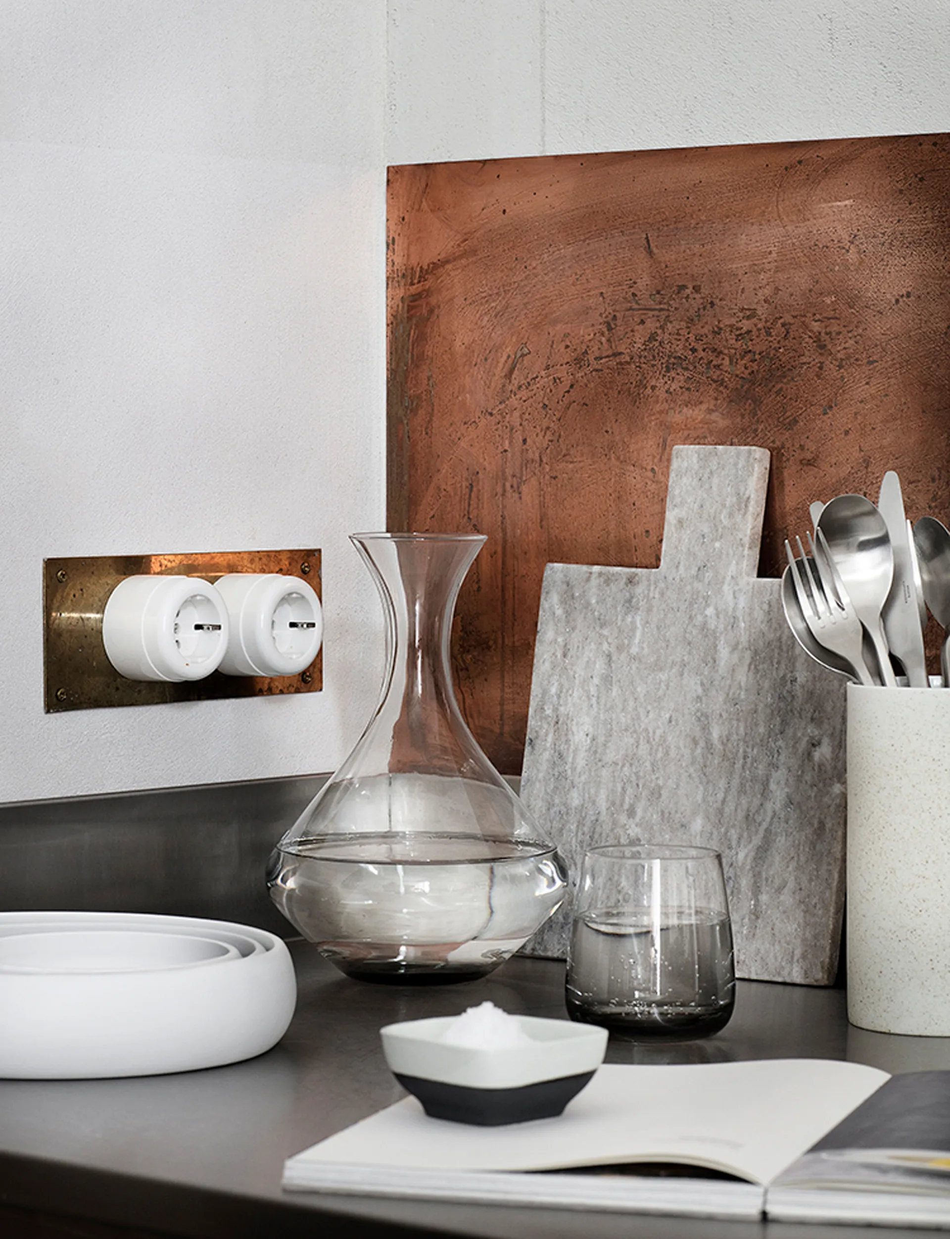 Smoke carafe 1.65 liter, Clear-grey Broste Copenhagen