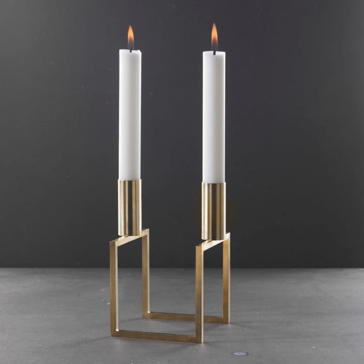 Line candle holder - brass - By Lassen
