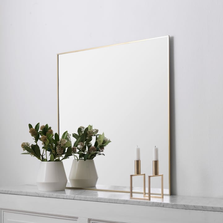Line candle holder - brass - By Lassen