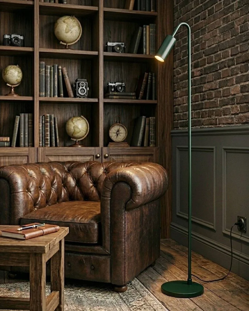 Curve Floor Lamp 146 cm, Matte green By Rydéns