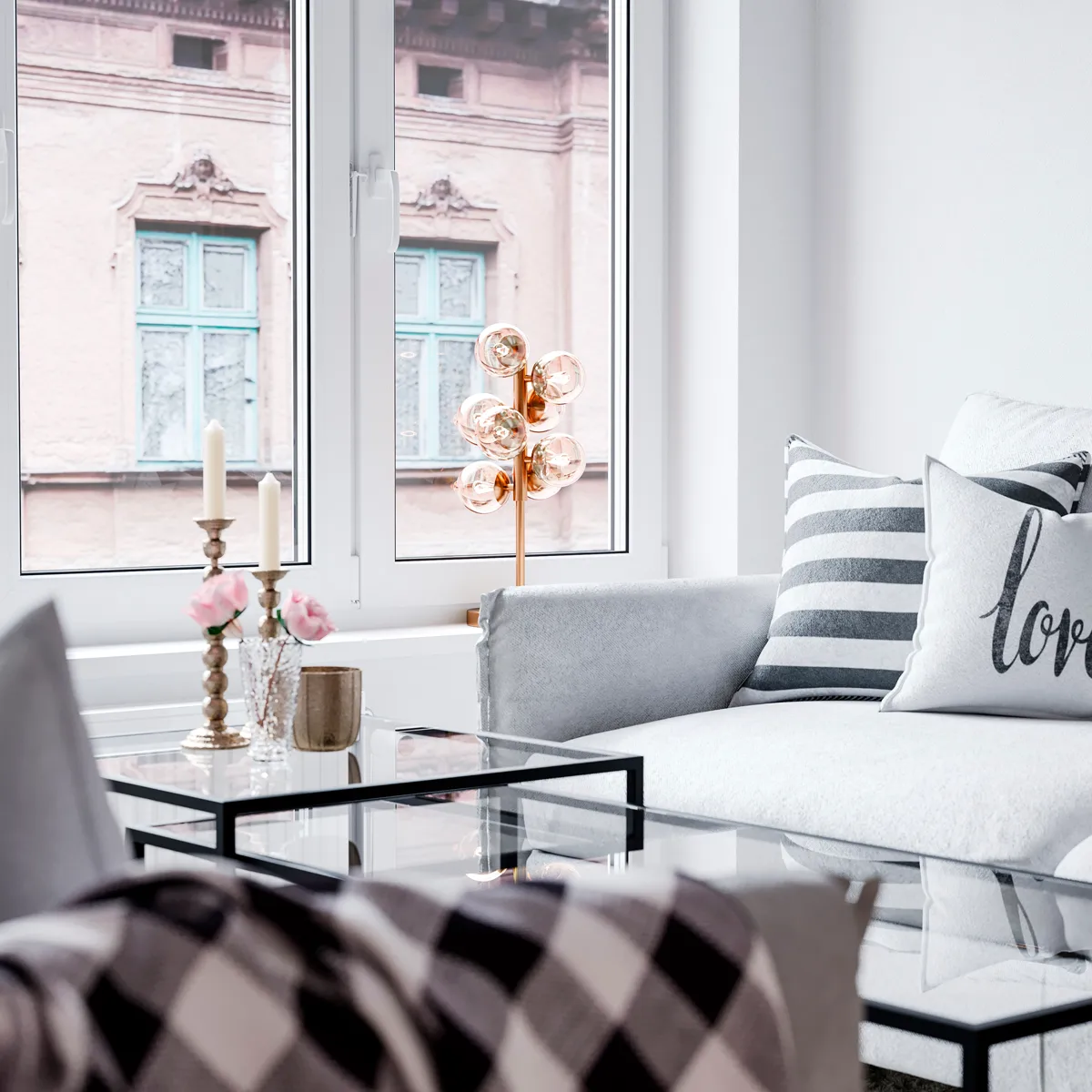 Splendor table lamp, gold-amber By Rydéns