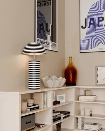 Stripe table lamp - White-black, 50 cm - By Rydéns