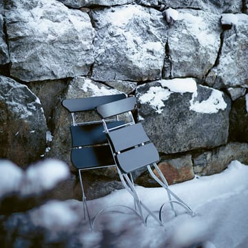 Classic No.2 chair - Mahogany oil, hot-dip galvanised stand - Byarums bruk