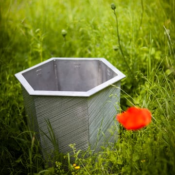 Hexagon plant pot - Black, no.1 - Byarums bruk