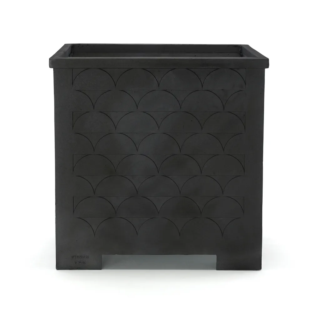 Byarums bruk Relief plant pot Black, large | Scandinavian Design | Flower pots | Black