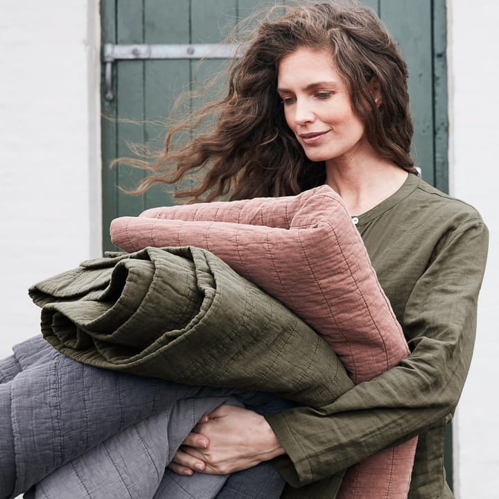 Magnhild vadderat bedspread 160x280 cm, Bark byNORD