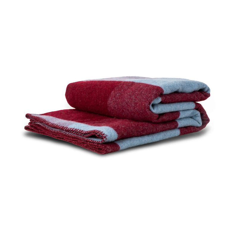 Byon Embrace blanket 130x200 cm Light blue-burgundy