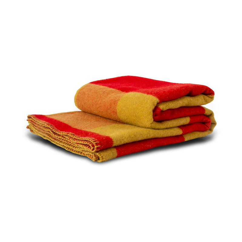 Byon Embrace blanket 130x200 cm Red-yellow | Scandinavian Design | Cotton blankets & throws | Red