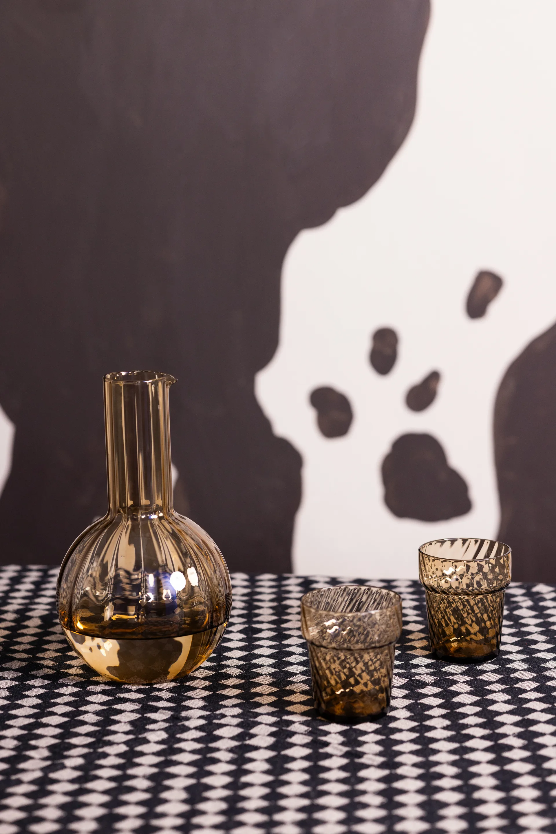 Opacity carafe 1,9 L, Brown Byon