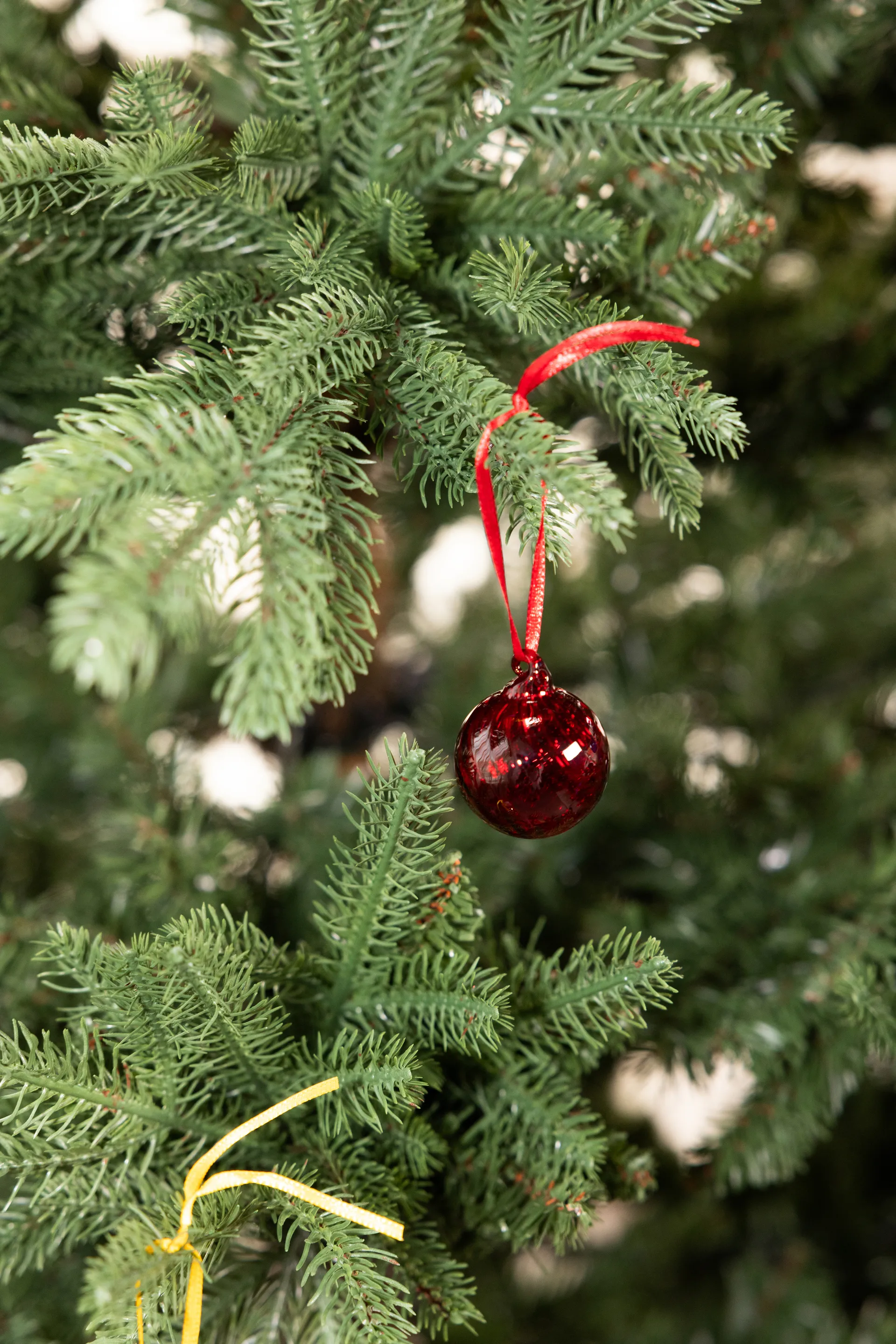 Opacity Christmas tree bauble XS Ø4 cm 4-pack, Red Byon