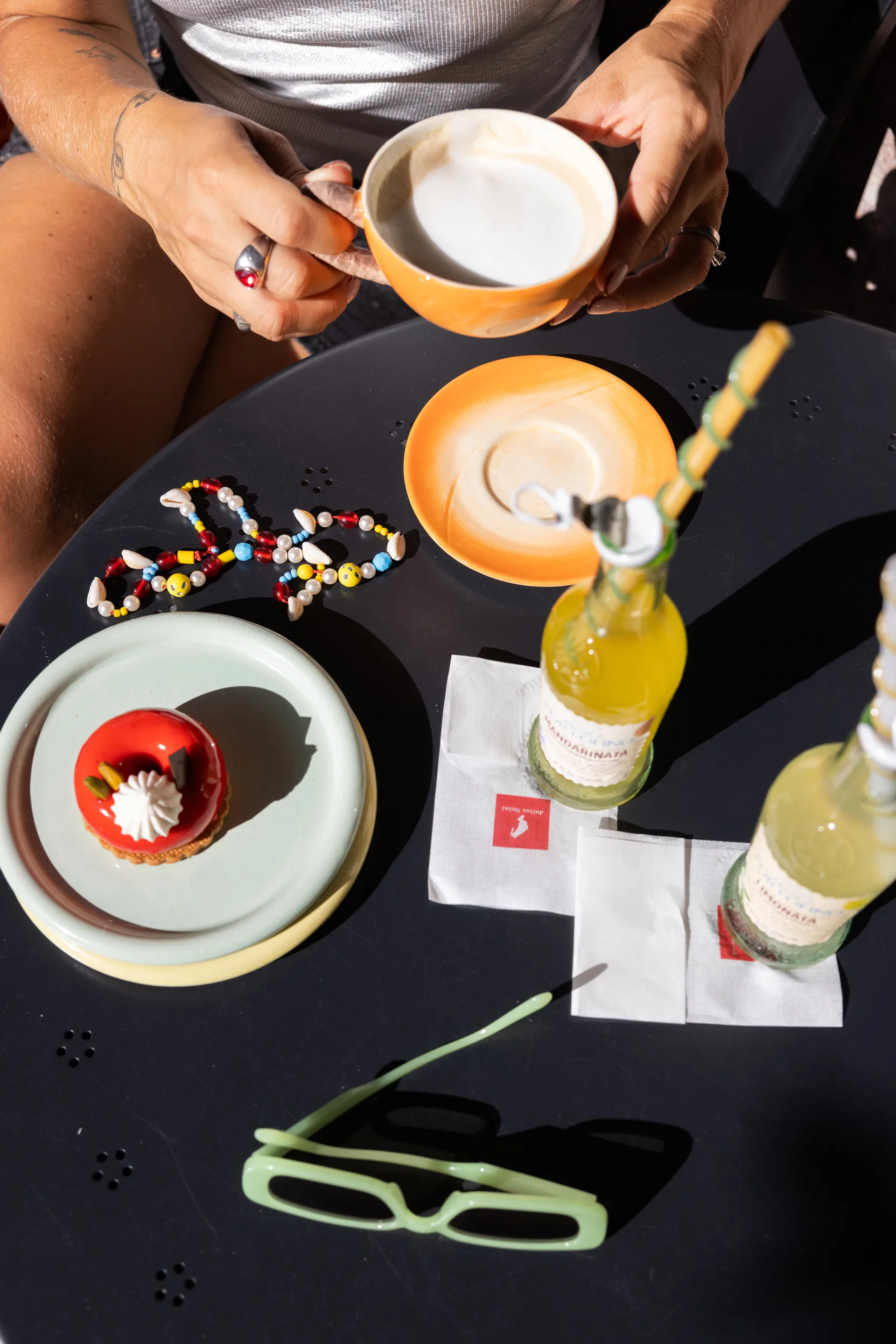 Peach cup with saucer, Orange Byon