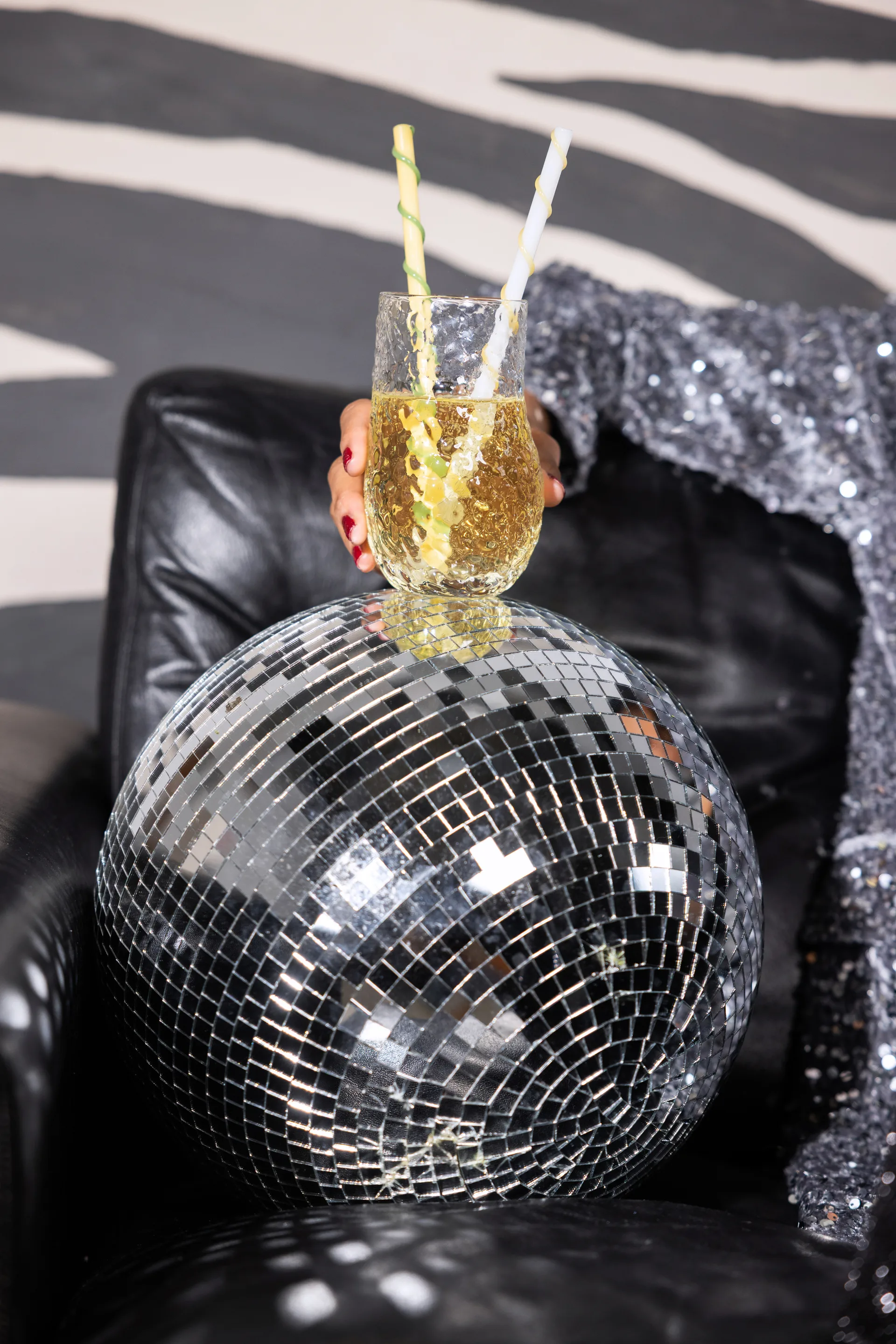 Swan drinking glass 2-pack, Clear Byon