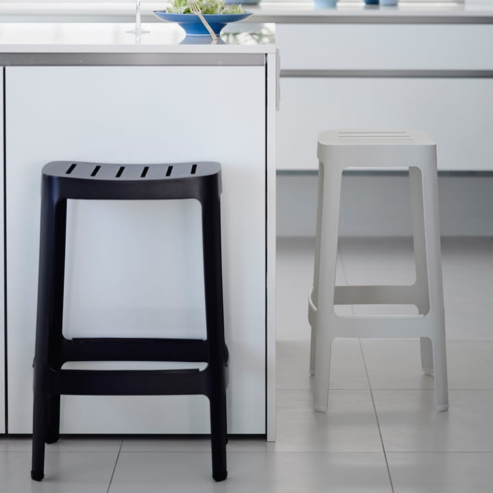 Cut barstool, White Cane-line