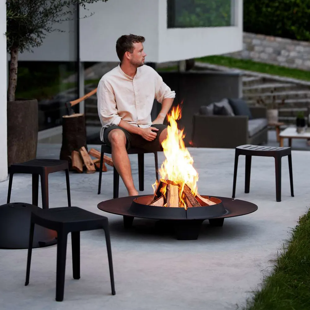 Cut stool, Black, aluminum Cane-line