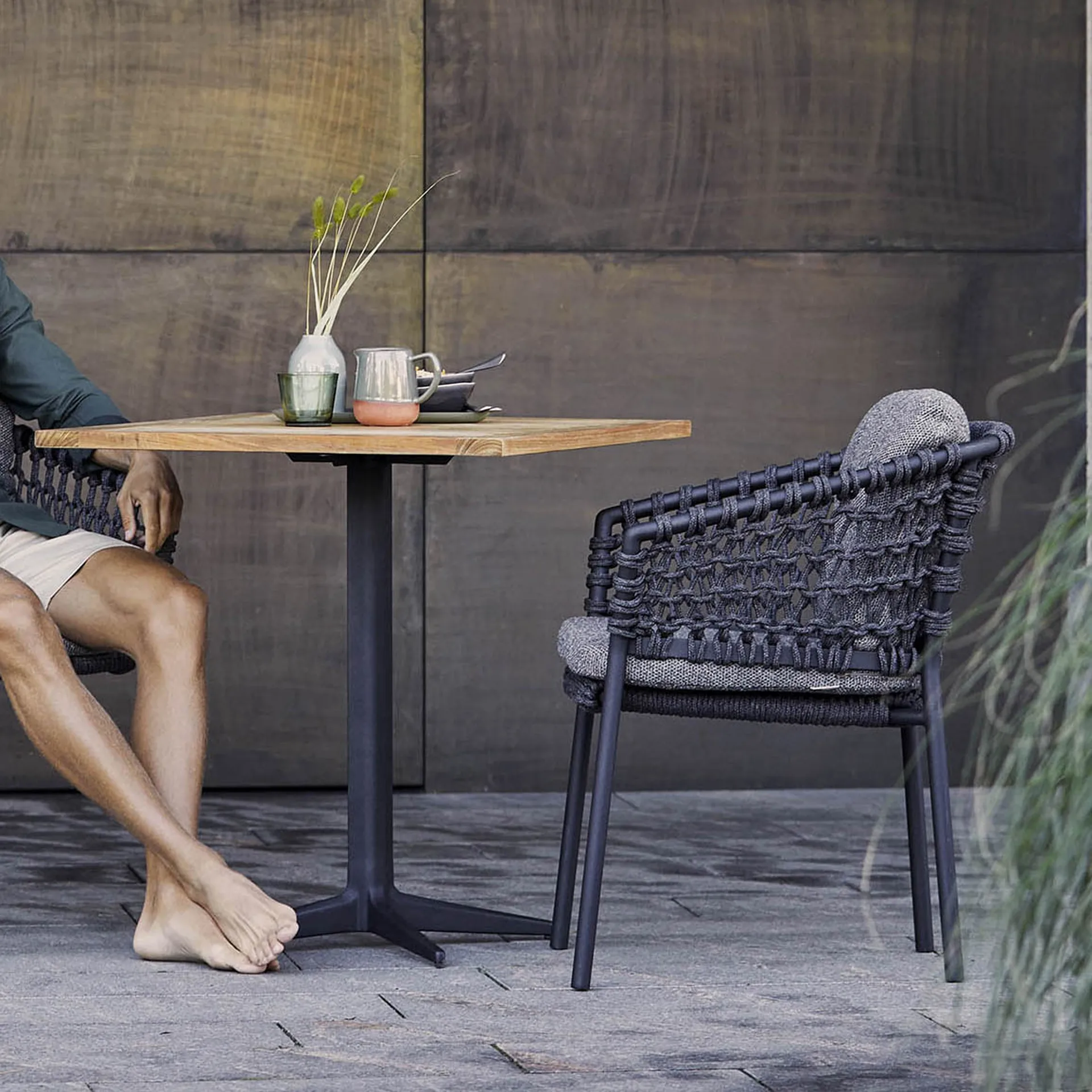 Drop coffee table teak 72x72 cm, Lava grey frame Cane-line