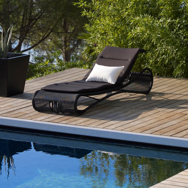 Escape sun lounger - Black - Cane-line