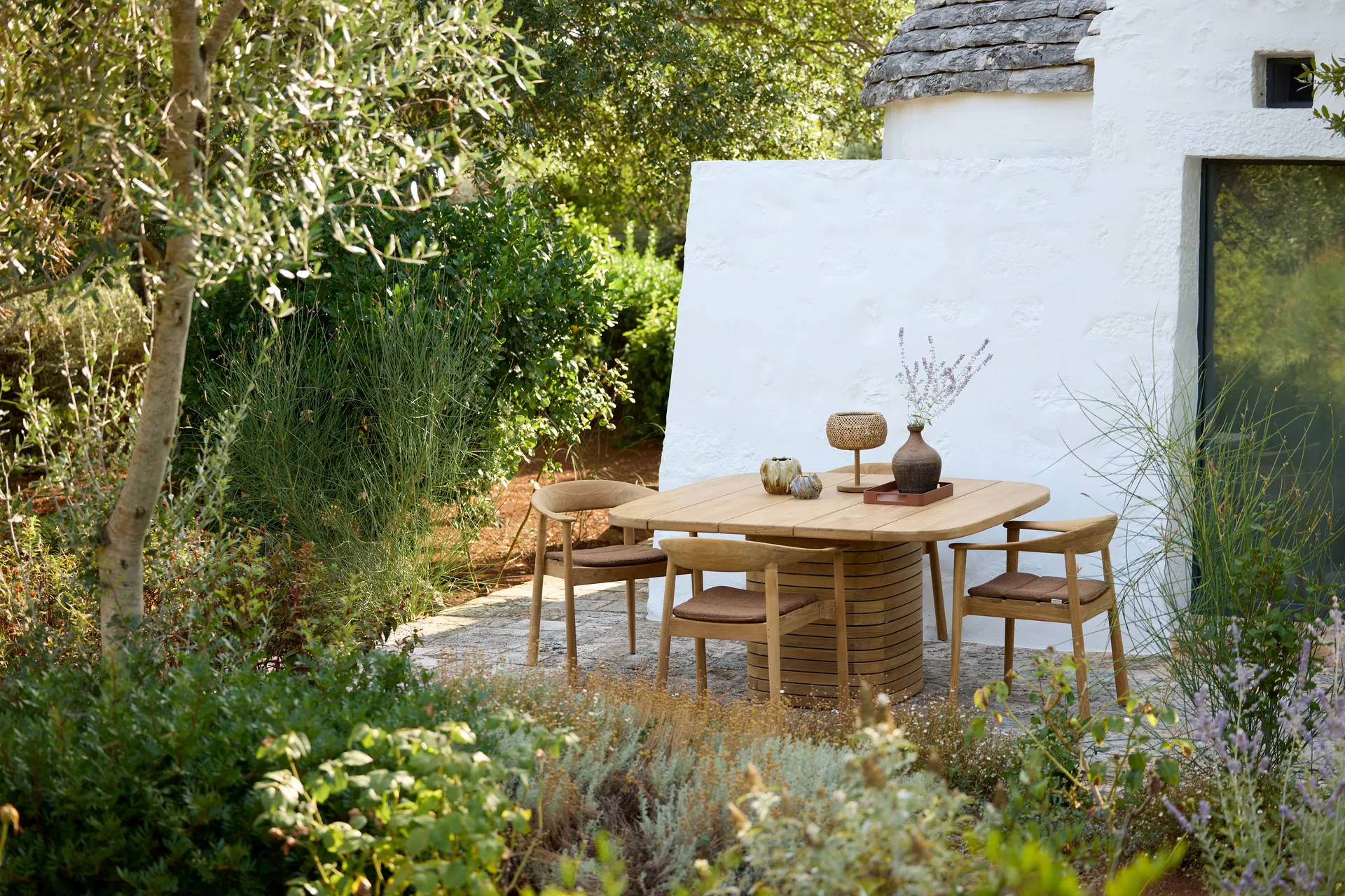 Majestic armchair, Teak Cane-line