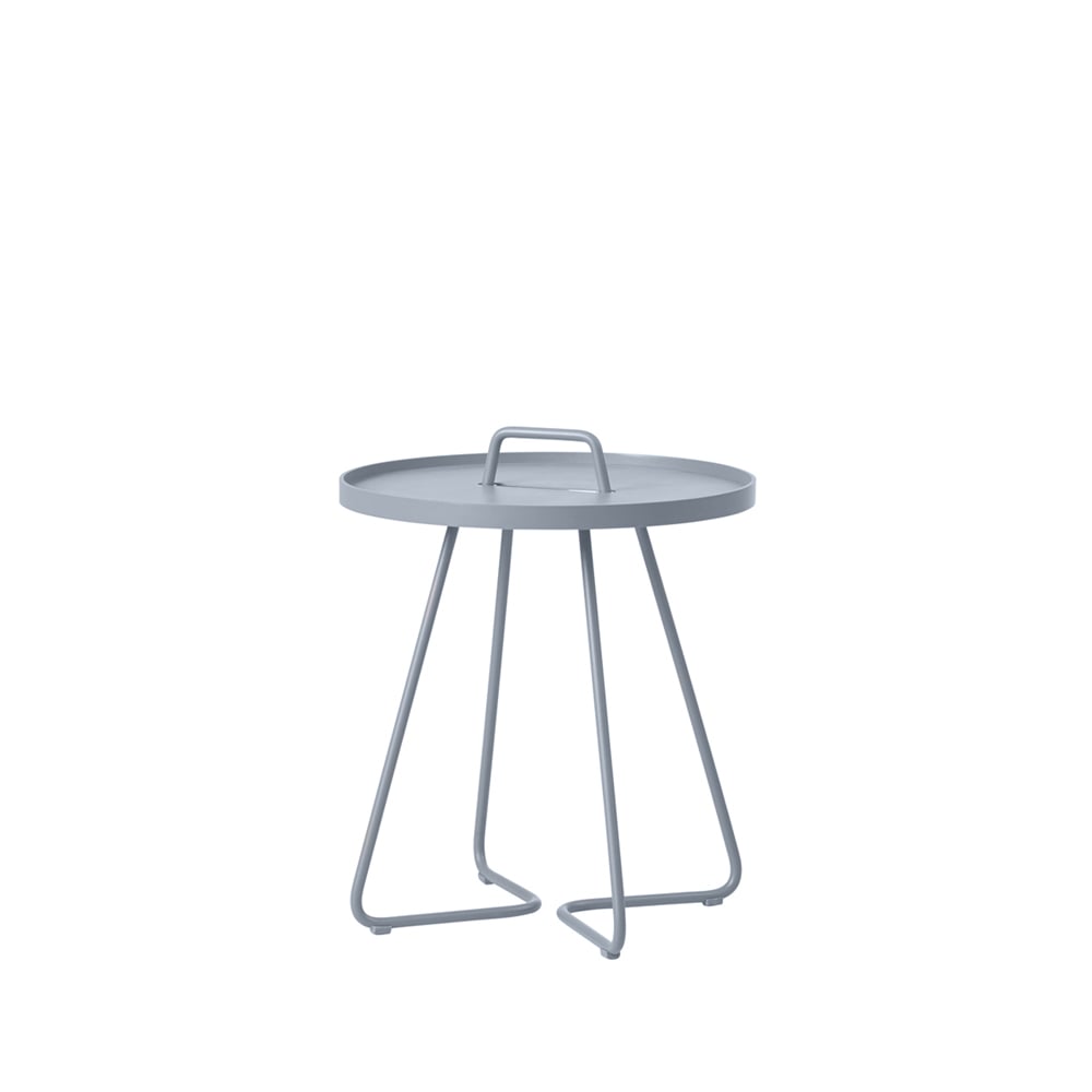 Cane-line On the move table Ø37 cm Light grey | Scandinavian Design | Garden tables | Grey