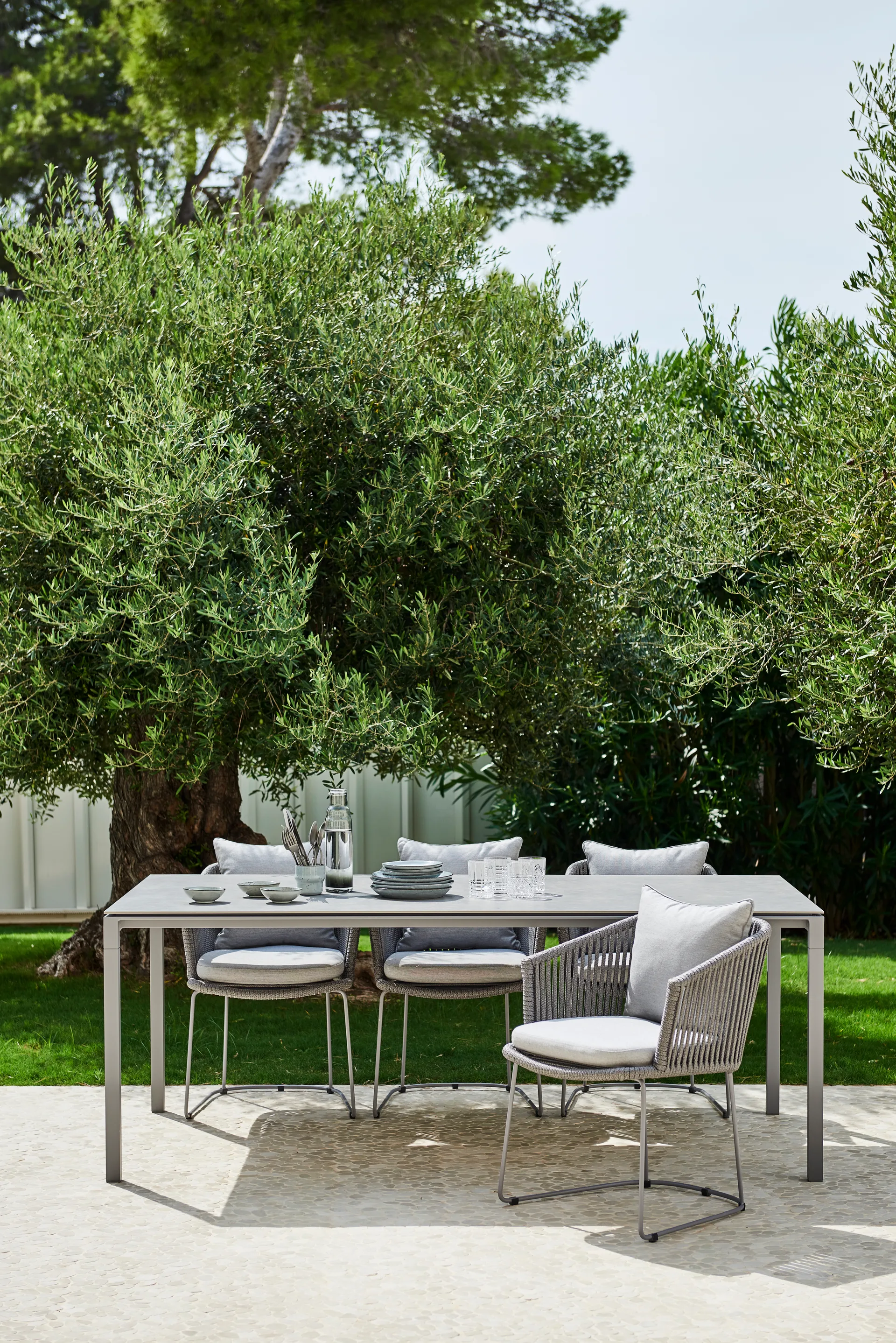 Pure table 200x100 cm Basalt grey-taupe,  Cane-line