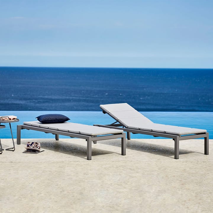 Relax sun lounger - Cane-Line Natté grey, incl. light grey cushion - Cane-line