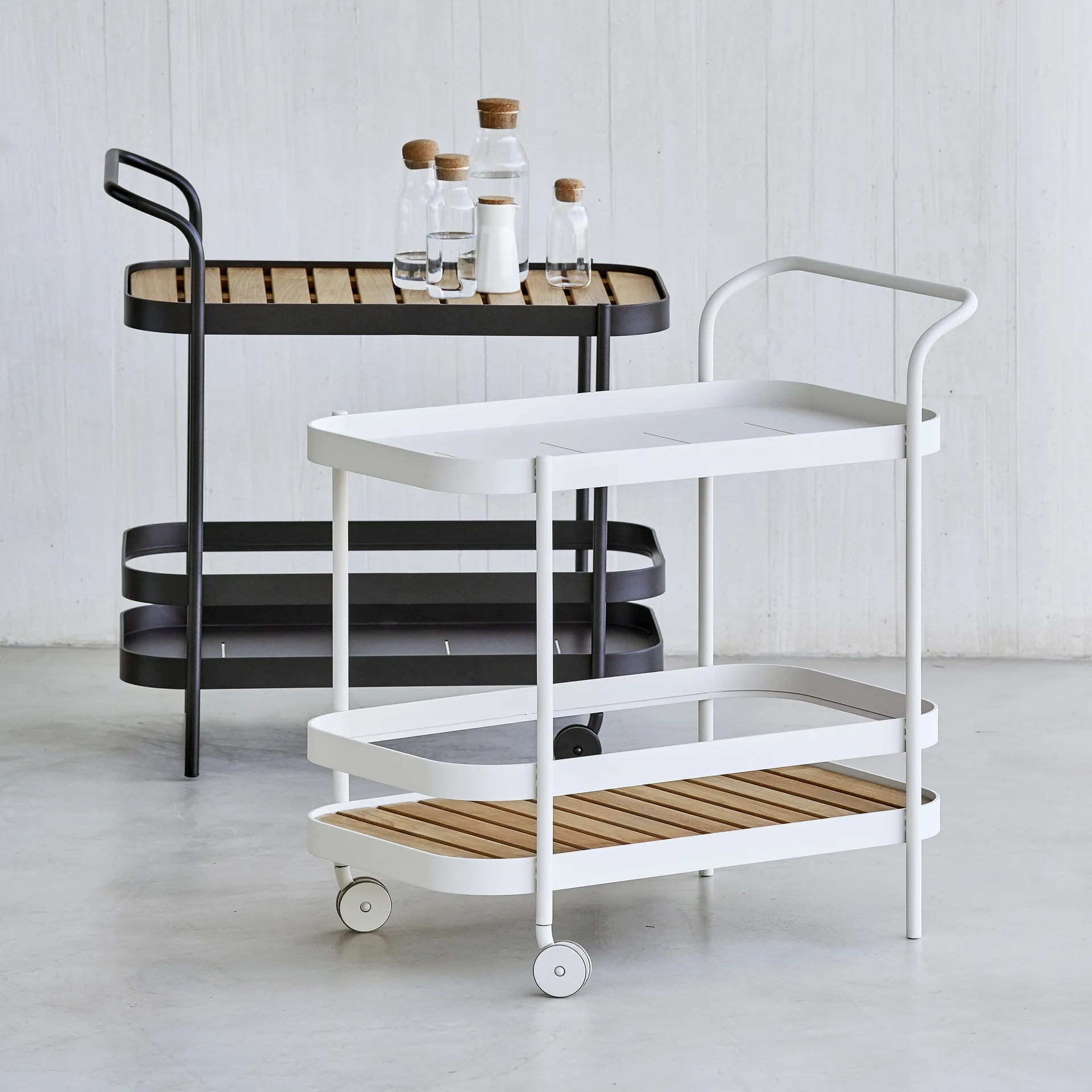 Roll serving trolley, White, incl. teak tabletop Cane-line
