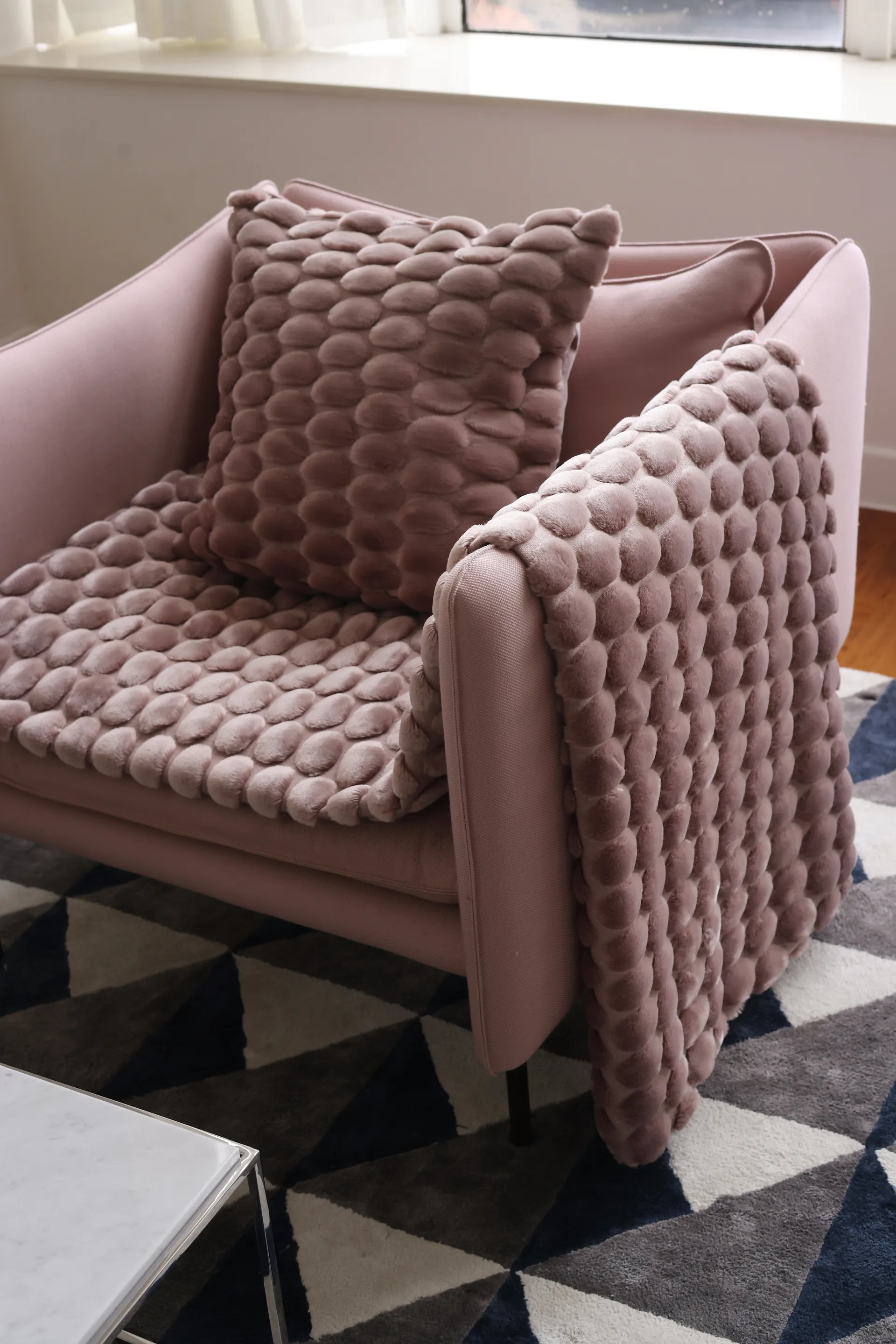 Egg Collection throw blanket 130x170 cm, Pink Ceannis