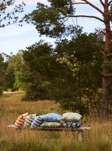 Block Stripe outdoor cushion 40x60 cm - Riviera blue-off white - Chhatwal & Jonsson