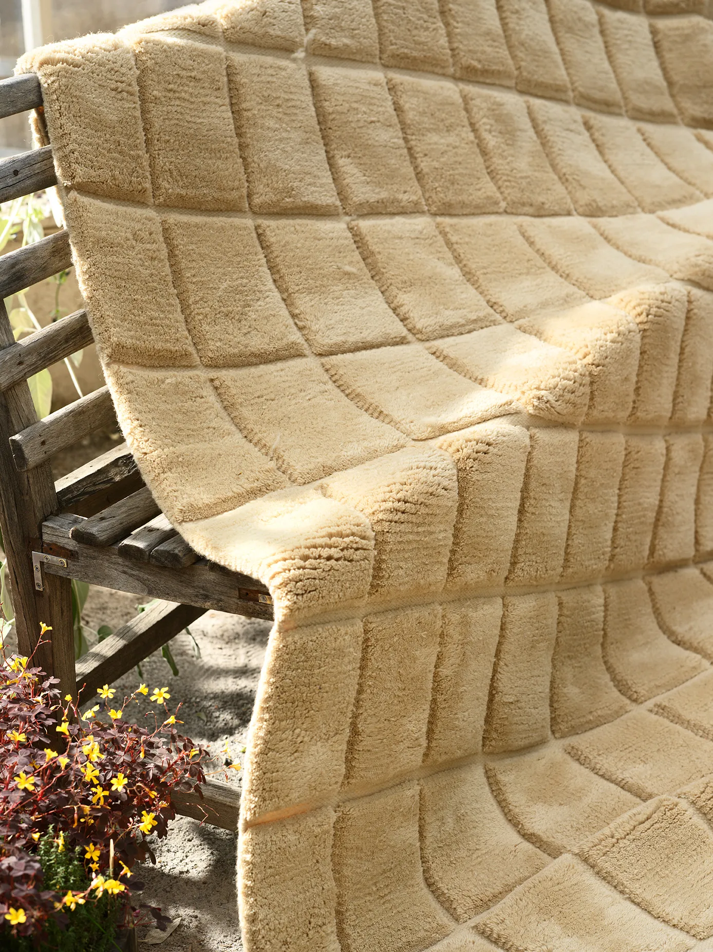 Loha rug 249x342 cm, Light beige Chhatwal & Jonsson