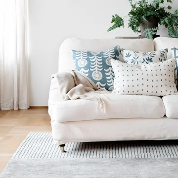 Radha wool rug 180x270 cm - Off white-heaven blue - Chhatwal & Jonsson