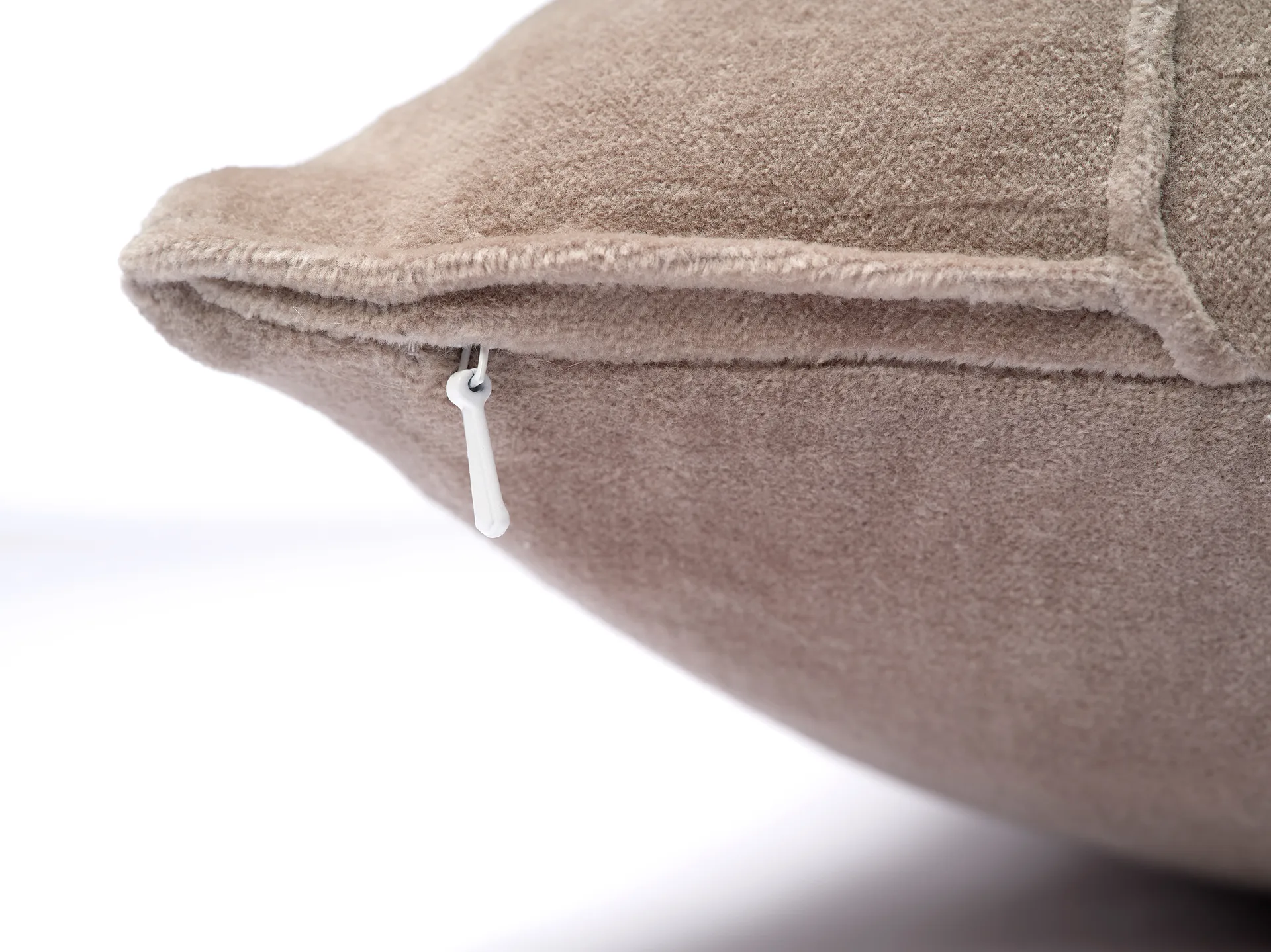 Delhi pillowcase 50x50 cm, Morning dove Classic Collection