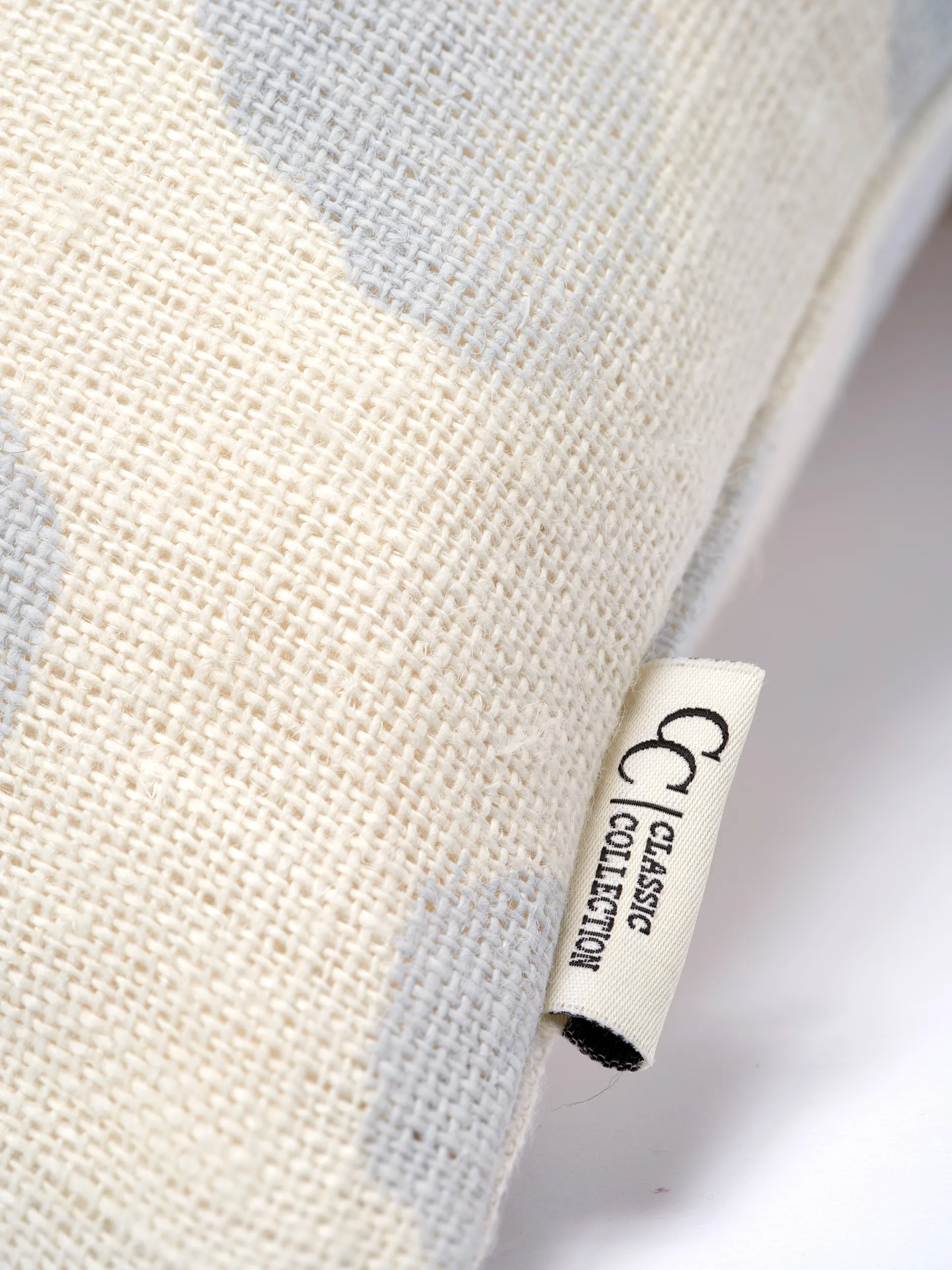 Dotty cushion cover 50x50 cm, White-illusion blue Classic Collection