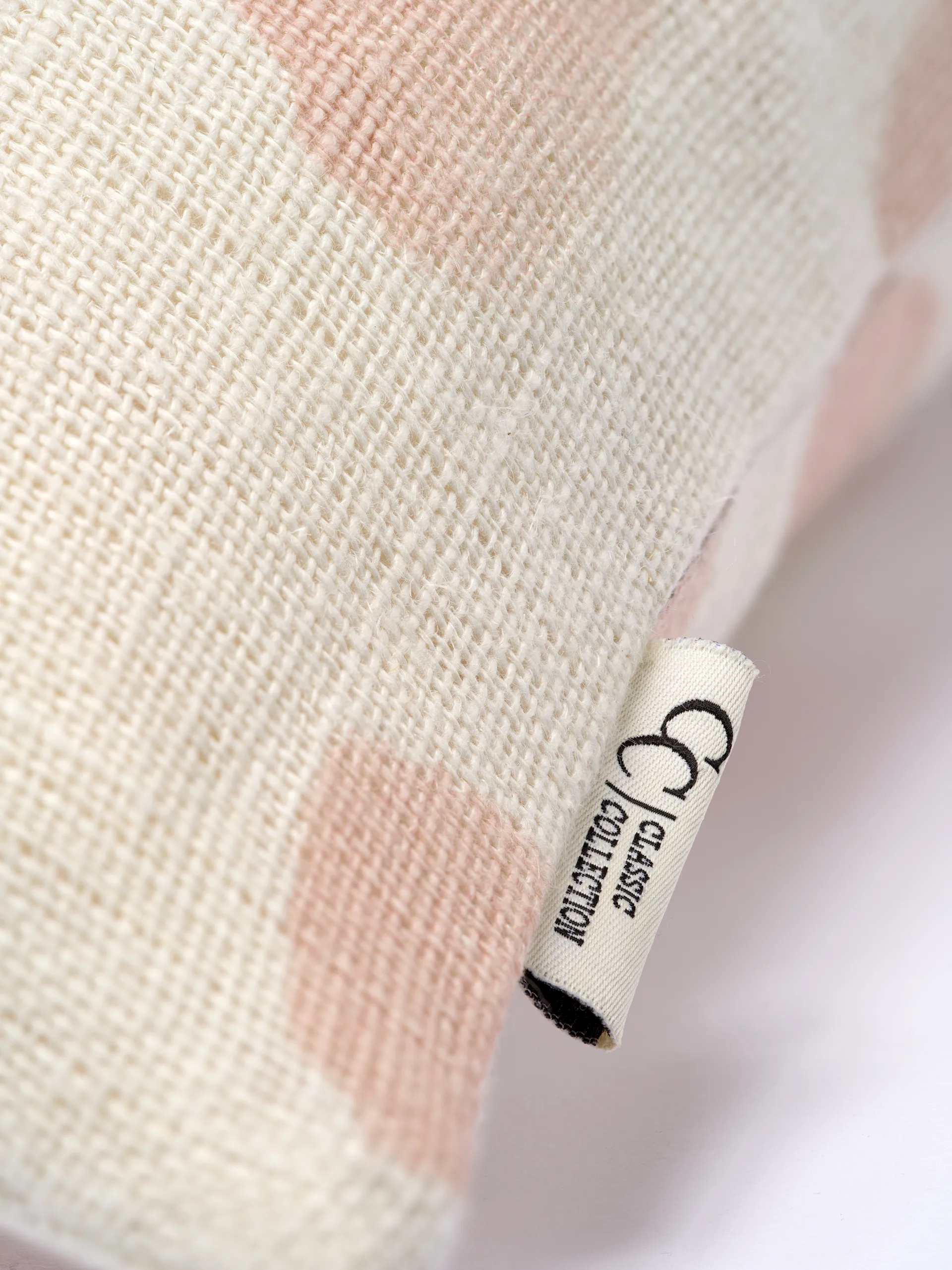 Dotty cushion cover 50x50 cm, White-rose smoke Classic Collection