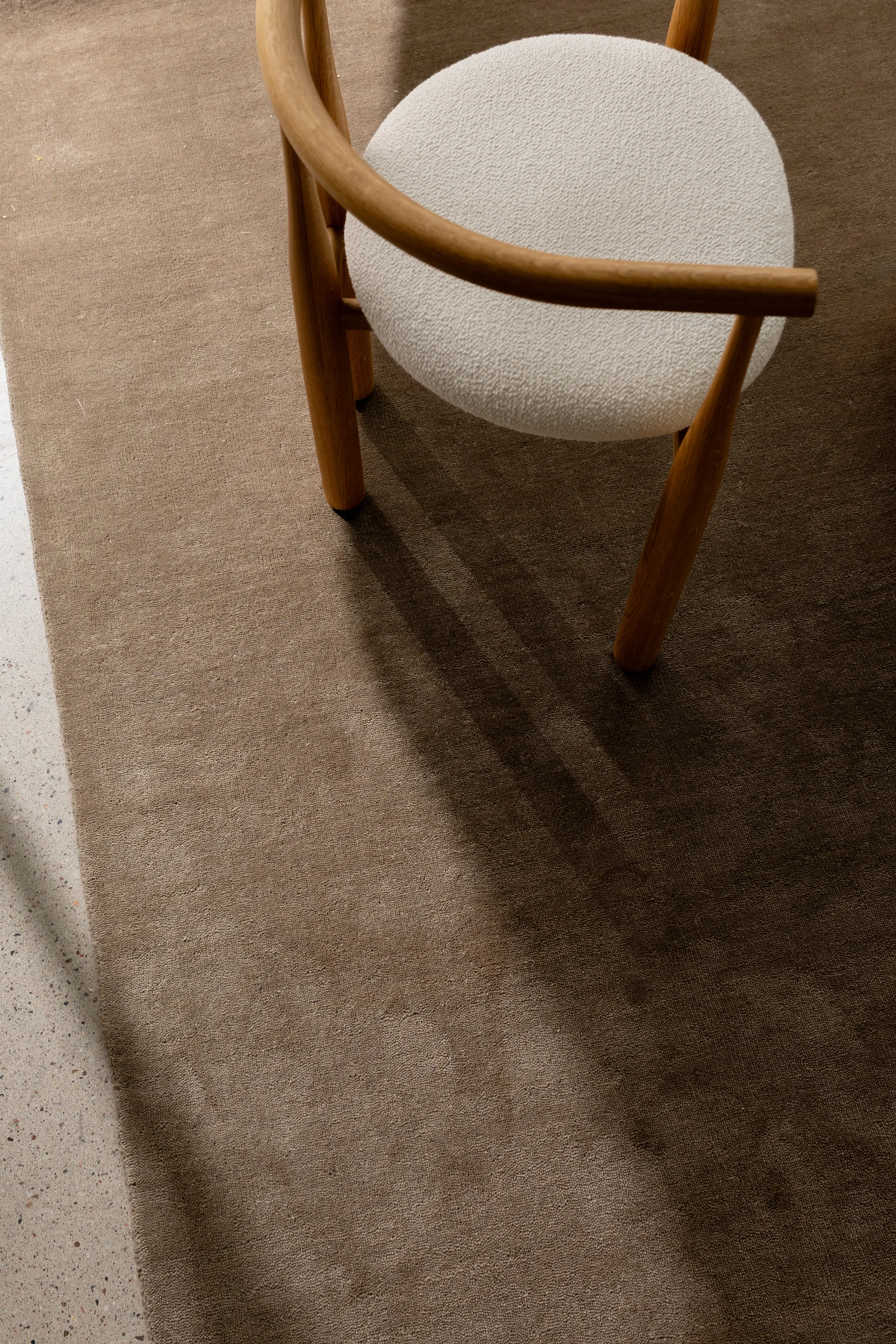 Solid rug, Brown, 250x350 cm Classic Collection