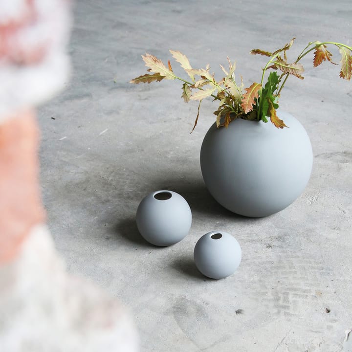 Ball vase grey - 10 cm - Cooee Design