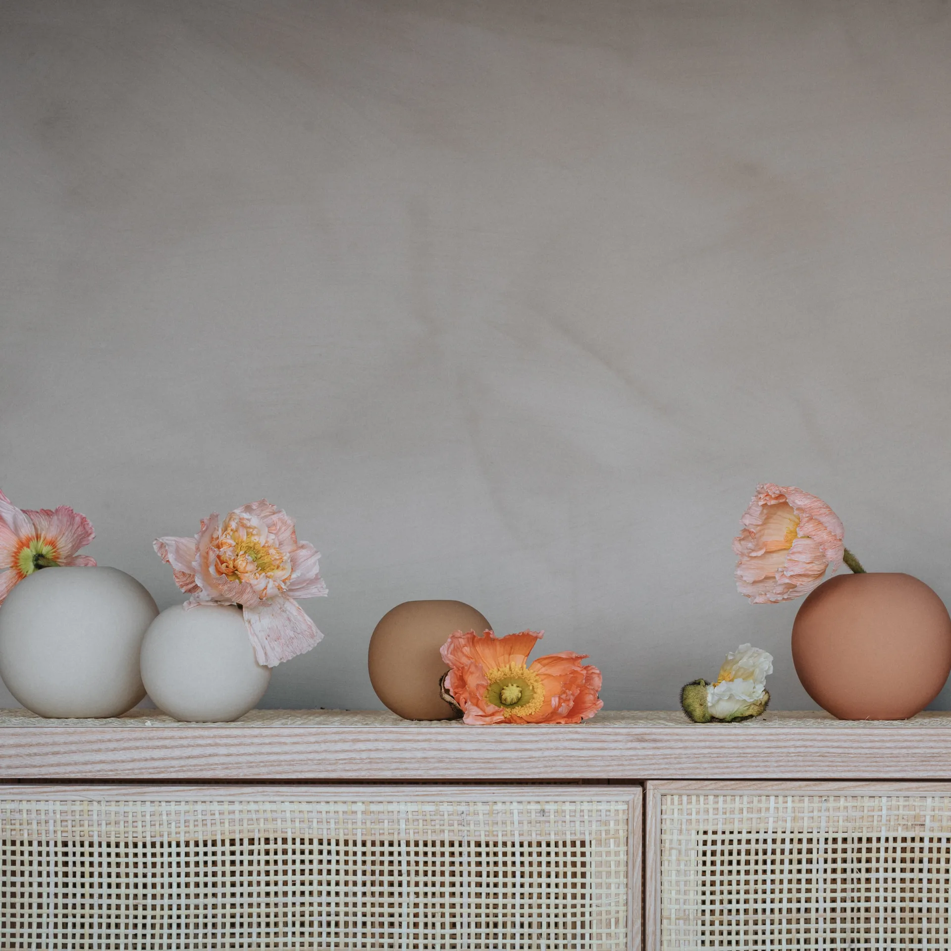 Ball vase peanut, 10 cm Cooee Design