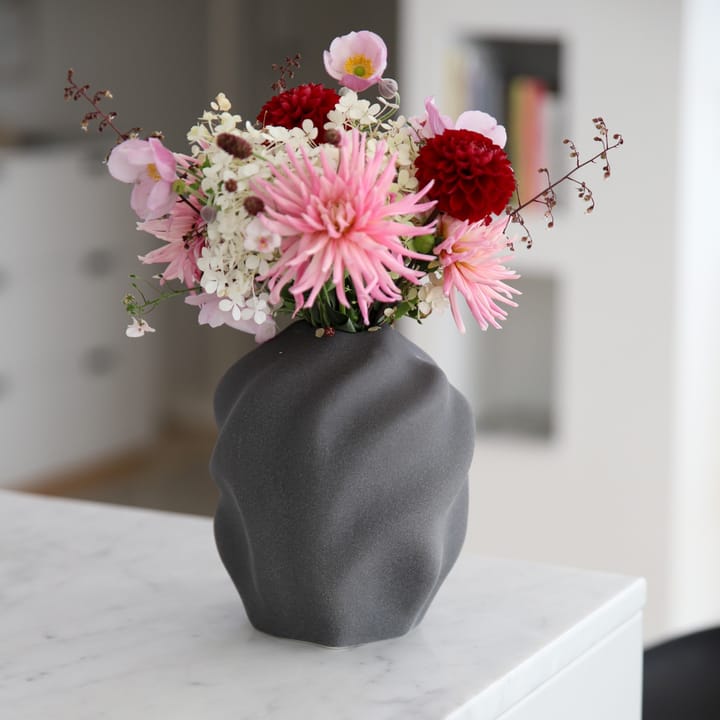 Drift vase 17 cm - pepper - Cooee Design