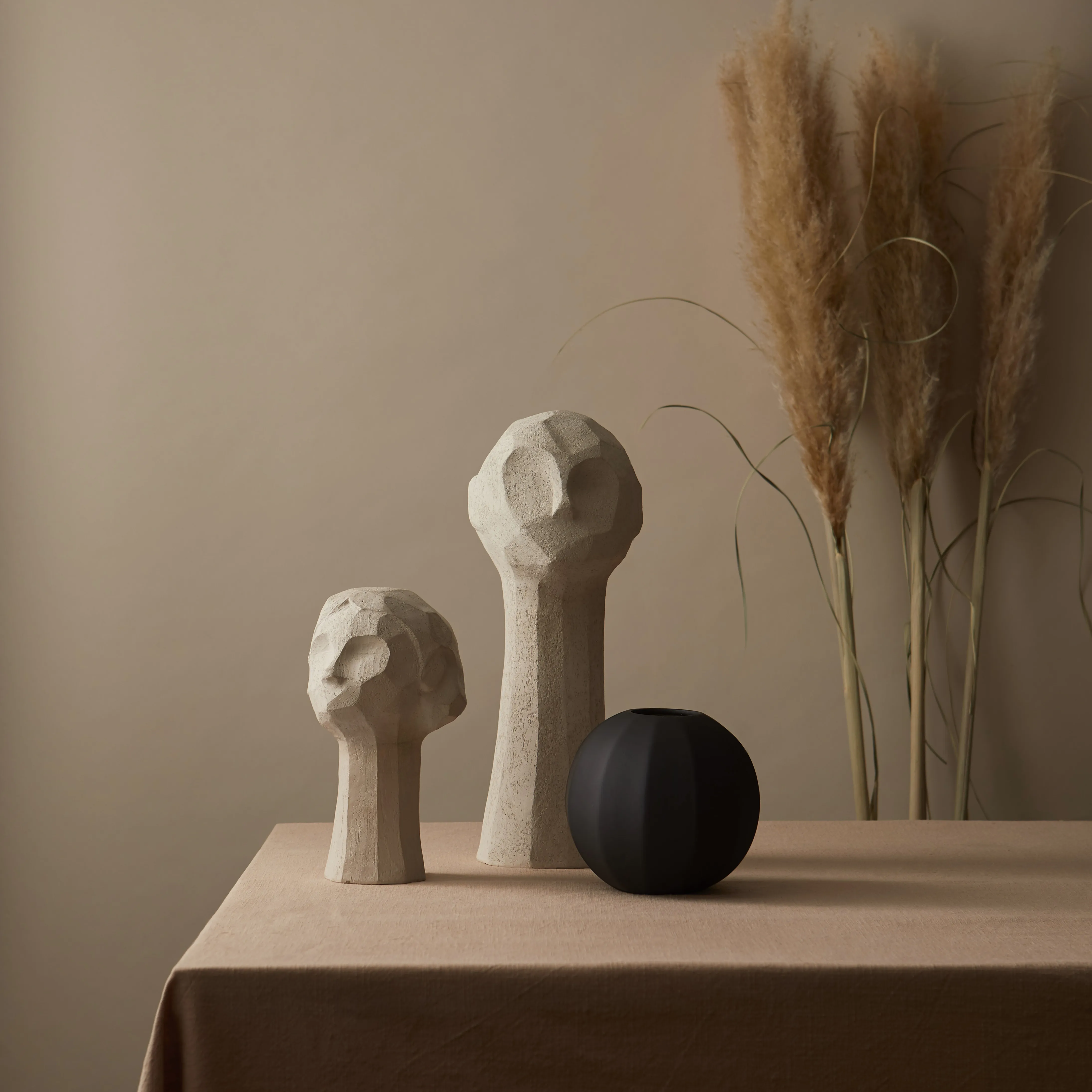 design Cooee 置物 Ollie sculpture design Cooee 置物 sculpture Limestone OLLIE Sculpture Ollie 置物