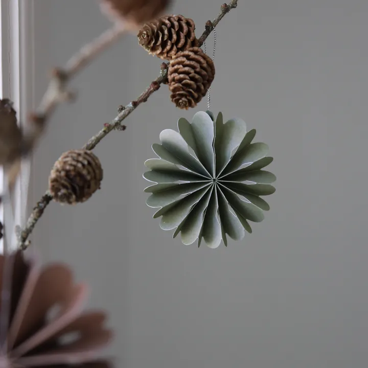 Paper Flowers Christmas ornament from Cooee Design