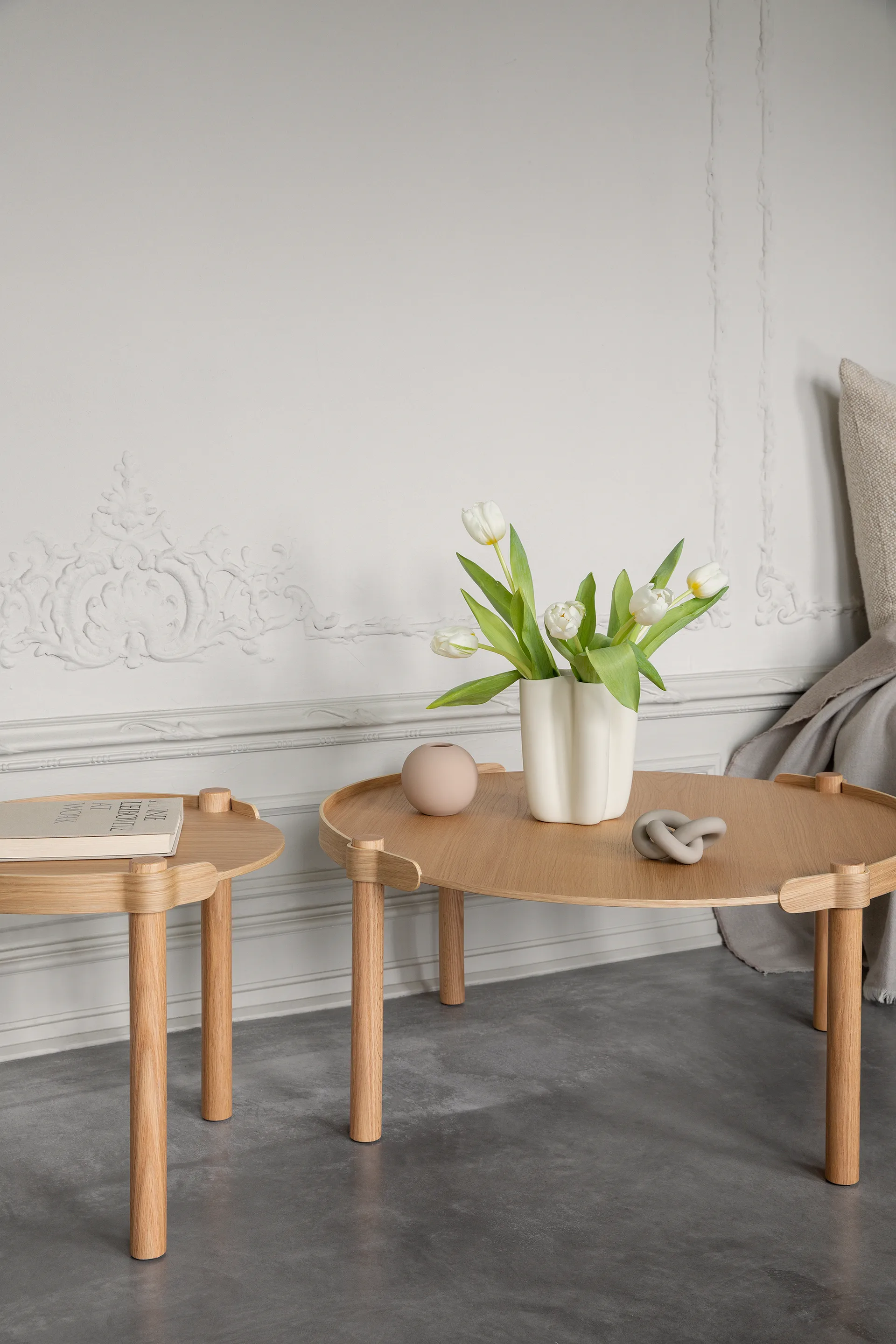 Woody table Ø45 cm, Oak Cooee Design