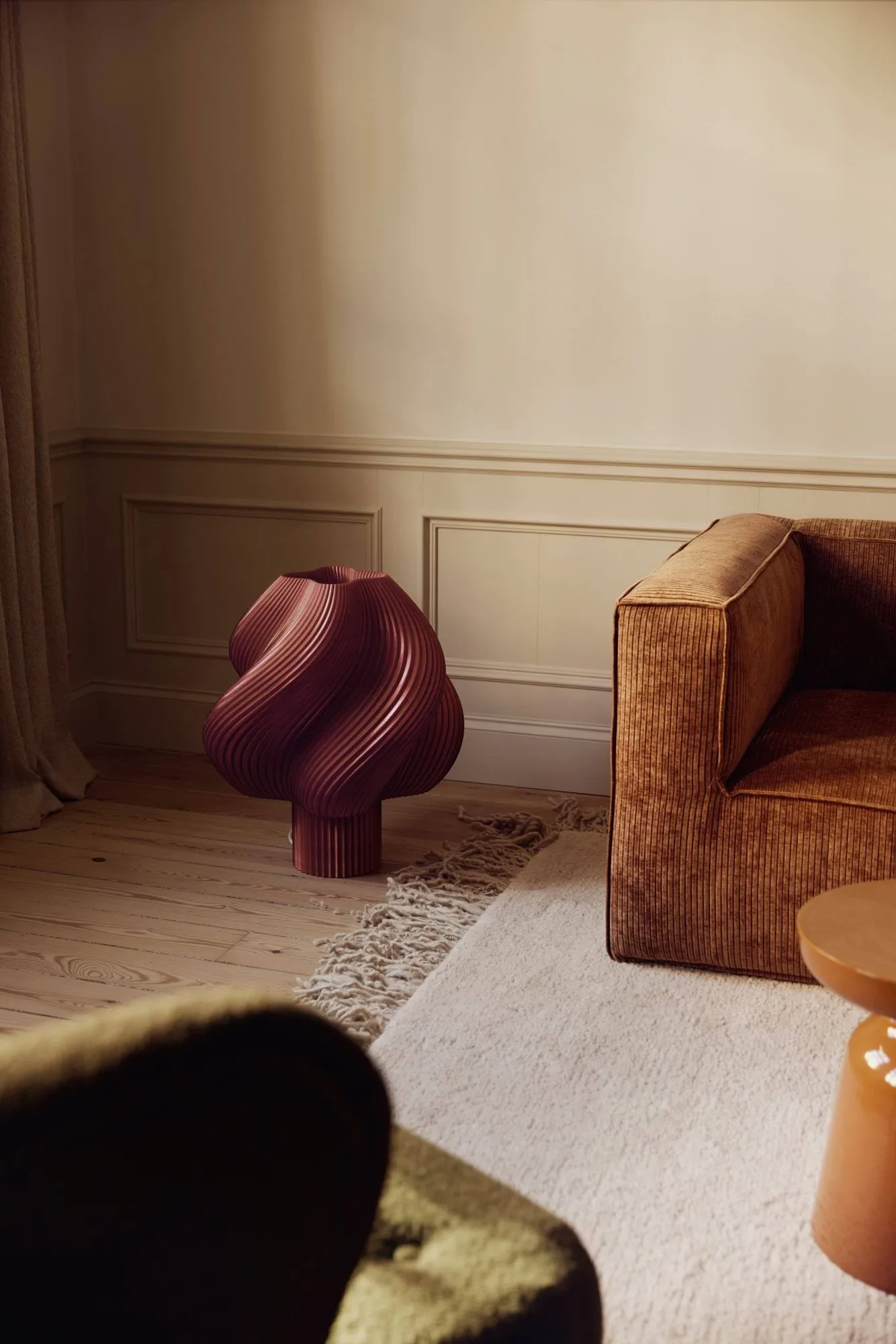 Soft Serve floor lamp, Cherry, Mega, 63 cm Crème Atelier