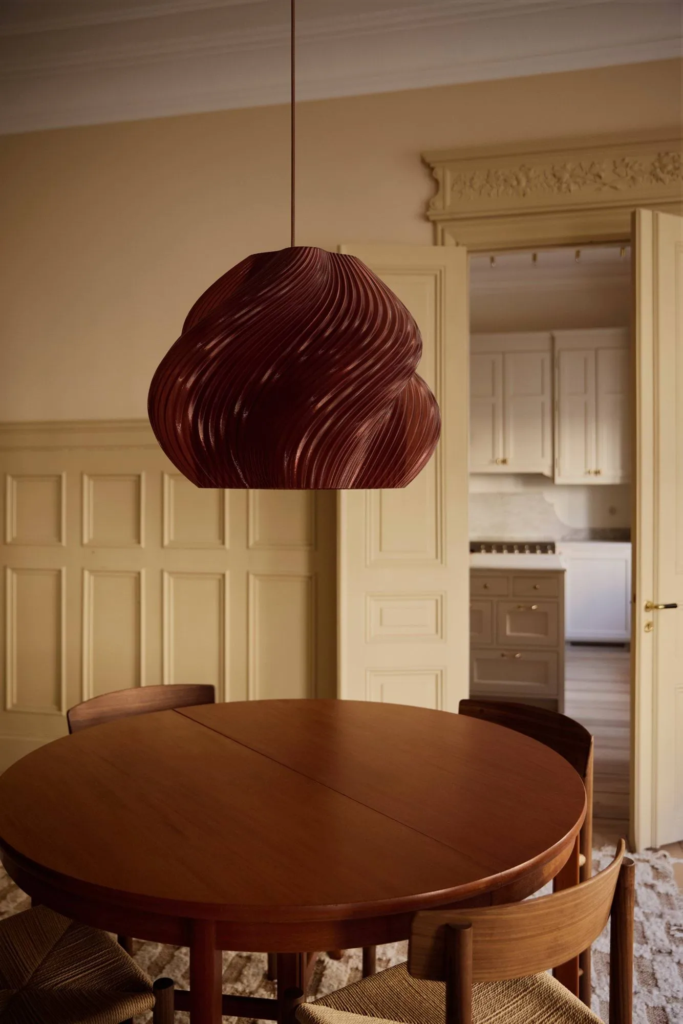 Soft Serve pendant, Cherry-chrome, Mega, 60 cm Crème Atelier