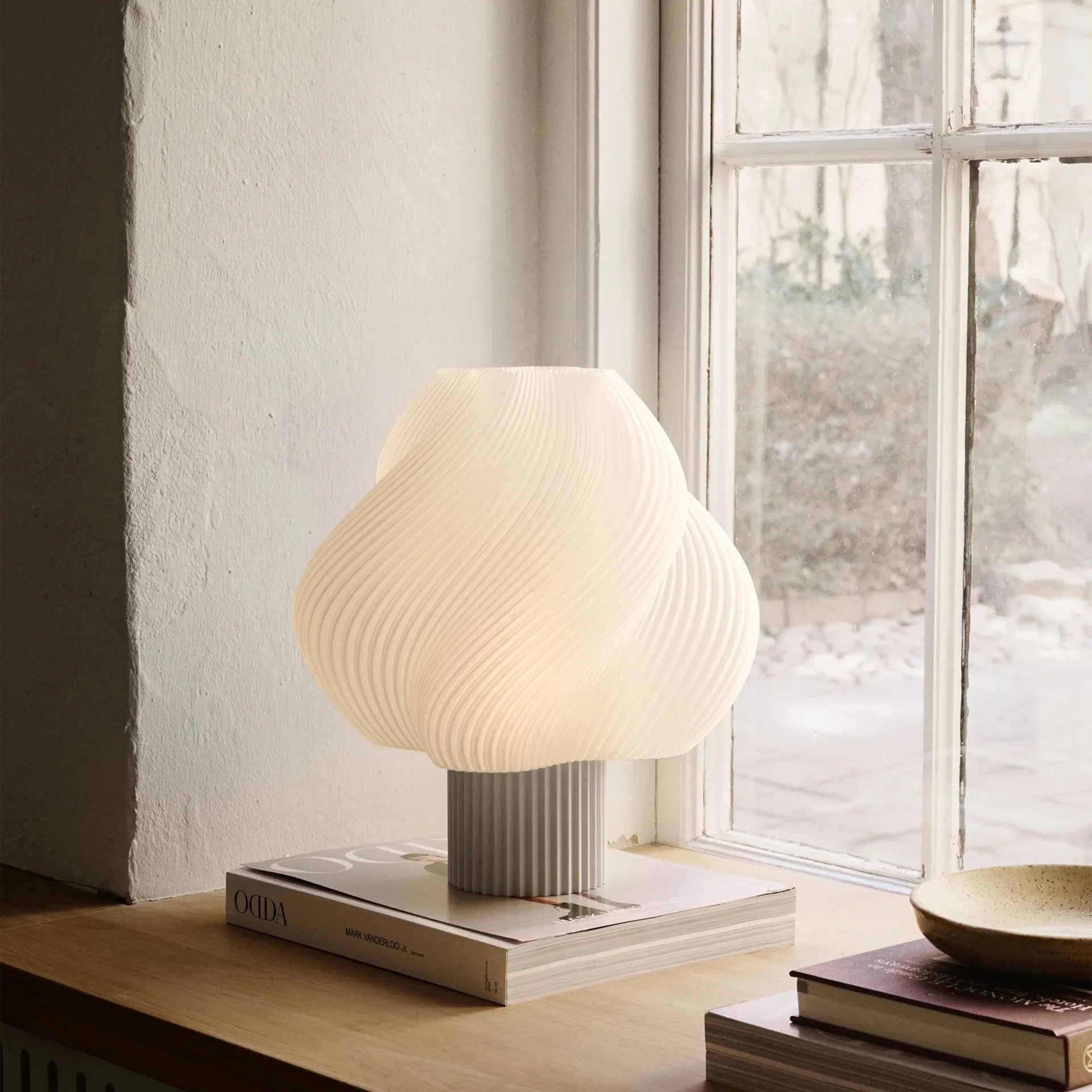 Soft Serve table lamp, Vanilla bean, Grande, 34 cm Crème Atelier
