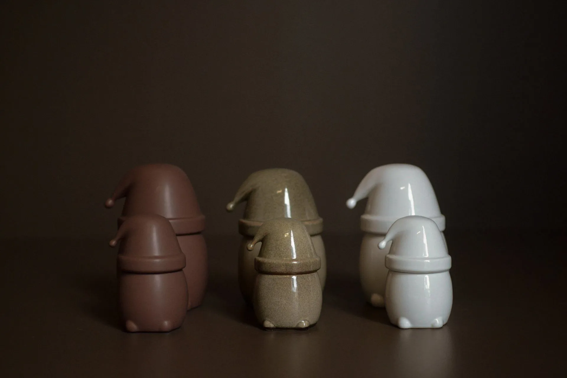 Eating Santa jar with lid small, Maroon DBKD