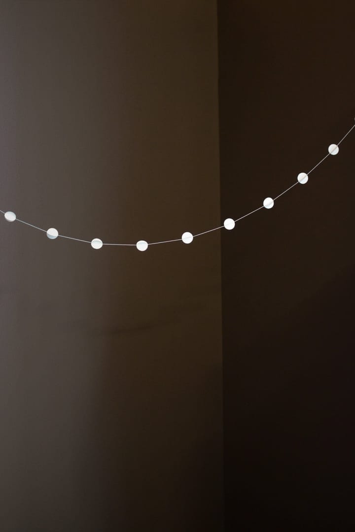 Garland circle, White DBKD