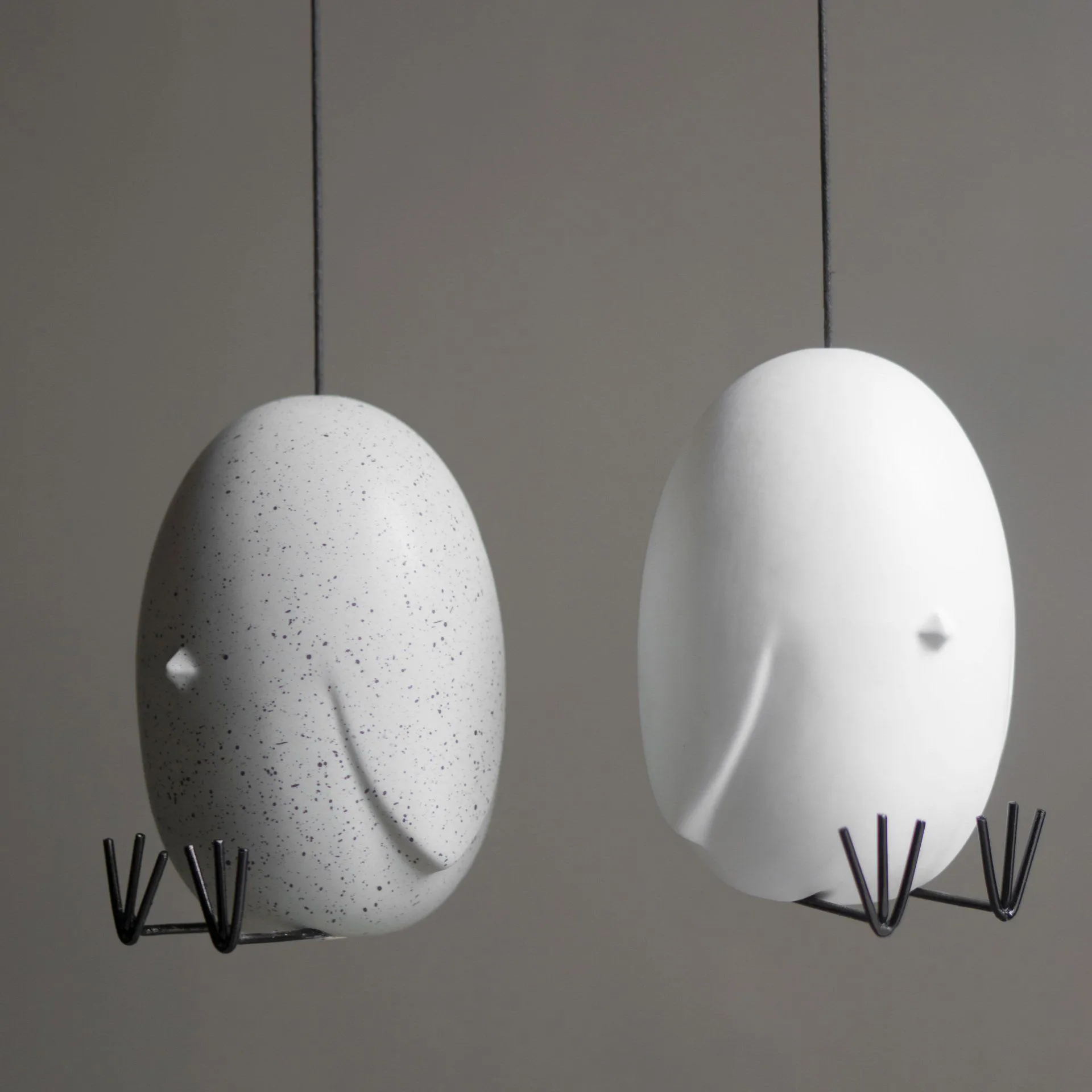 Hang Around Easter decoration, white DBKD